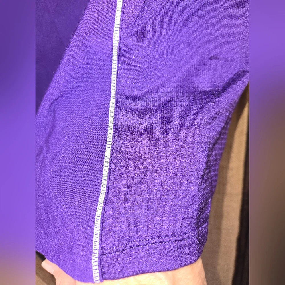 Nike Dri-Fit Women's Purple Short Sleeve Athletic Top M (8-10) - Picture 3 of 10